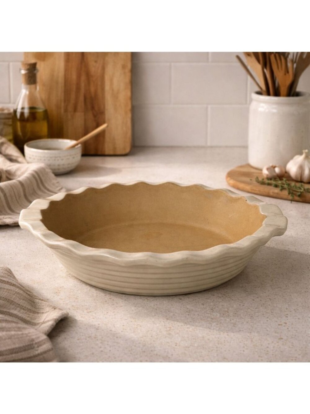Pampered Chef Family Heritage New Traditions Stoneware Pie Dish 10" Baking Pan